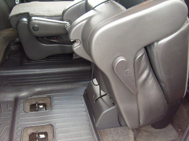 2007 Cadillac Escalade ESV SR5 Sport Utility 4D