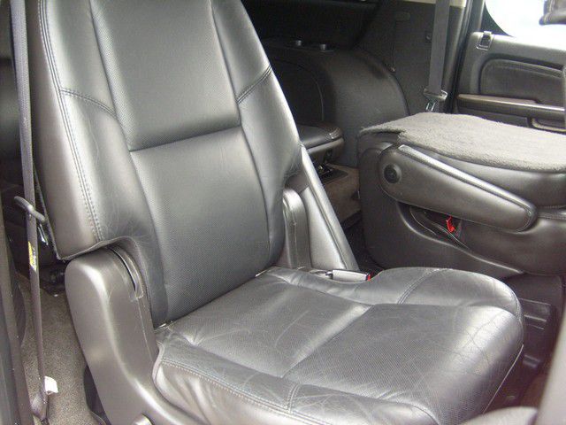 2007 Cadillac Escalade ESV SR5 Sport Utility 4D