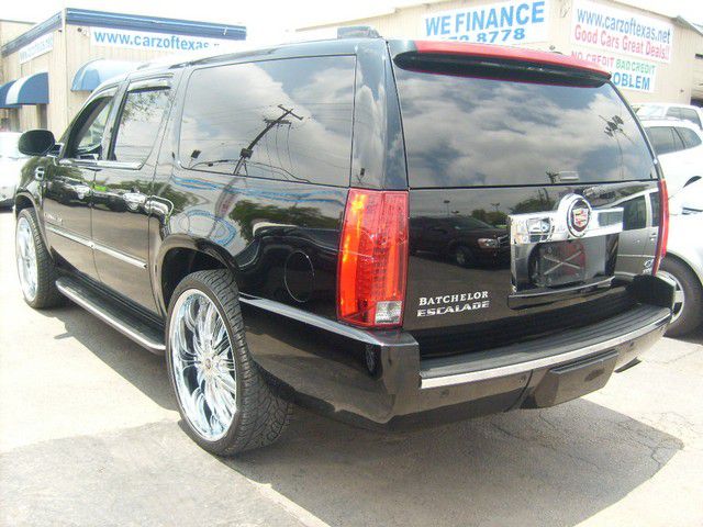 2007 Cadillac Escalade ESV SR5 Sport Utility 4D