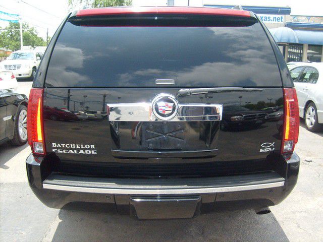 2007 Cadillac Escalade ESV SR5 Sport Utility 4D