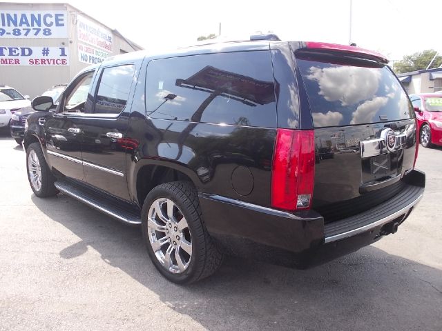 2008 Cadillac Escalade ESV SR5 Sport Utility 4D