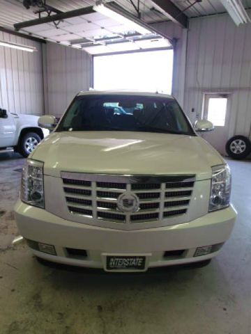 2008 Cadillac Escalade ESV SR5 Sport Utility 4D