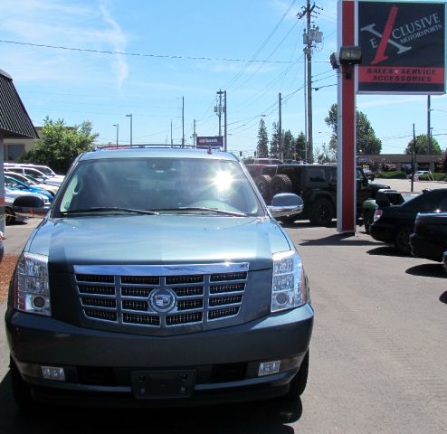 2008 Cadillac Escalade ESV SR5 Sport Utility 4D