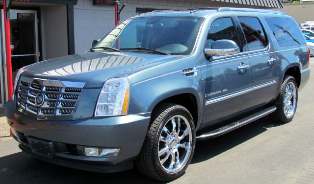 2008 Cadillac Escalade ESV SR5 Sport Utility 4D