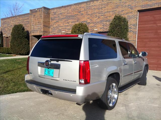 2010 Cadillac Escalade ESV V25