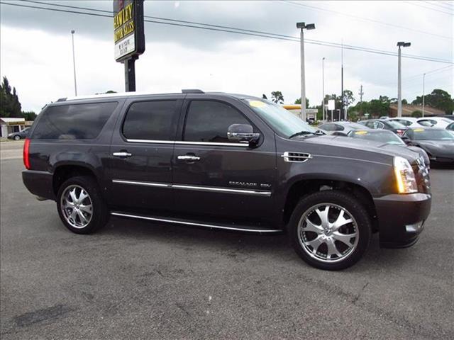 2010 Cadillac Escalade ESV 2010 Hyundai Coupe 2.0T R-spec