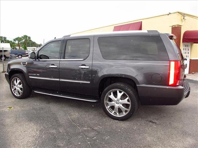 2010 Cadillac Escalade ESV 2010 Hyundai Coupe 2.0T R-spec