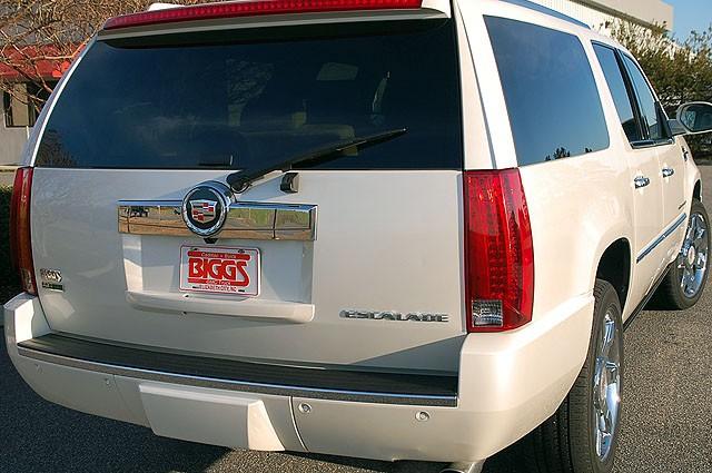 2011 Cadillac Escalade ESV Premium