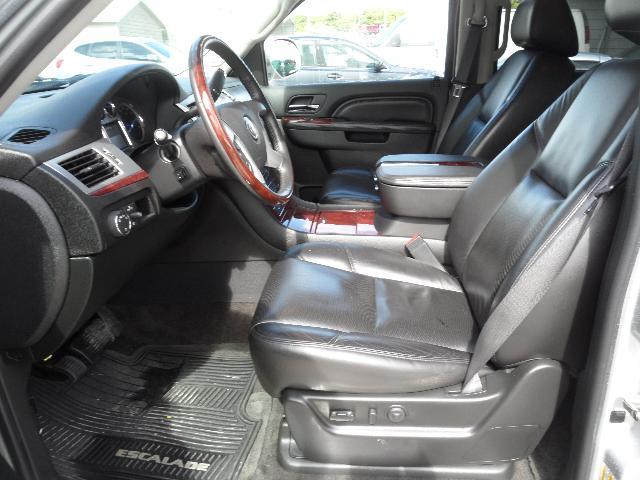 2011 Cadillac Escalade ESV Premium