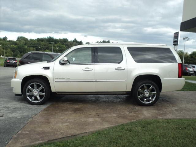 2011 Cadillac Escalade ESV Premium