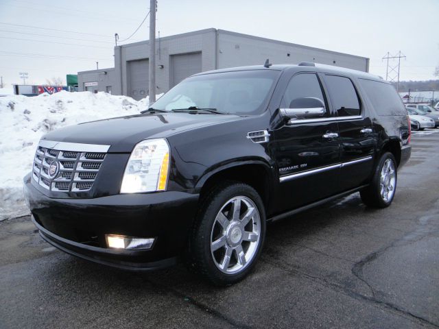 2011 Cadillac Escalade ESV GT WITH Leather And Sunroof