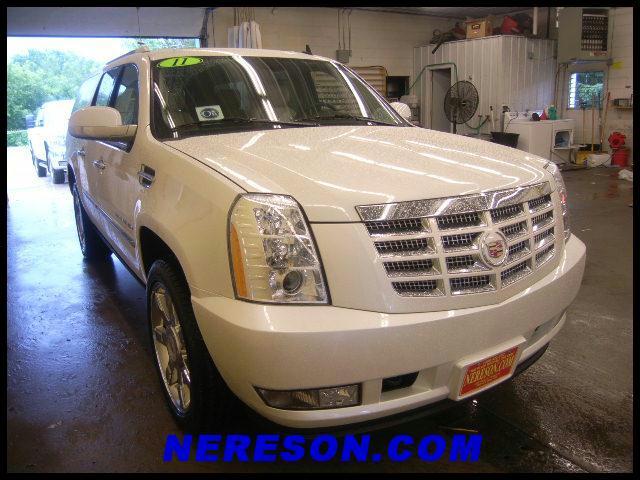 2011 Cadillac Escalade ESV 2010 Hyundai Coupe 2.0T R-spec