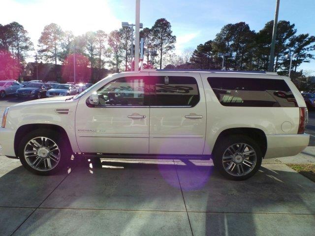 2013 Cadillac Escalade ESV Premium