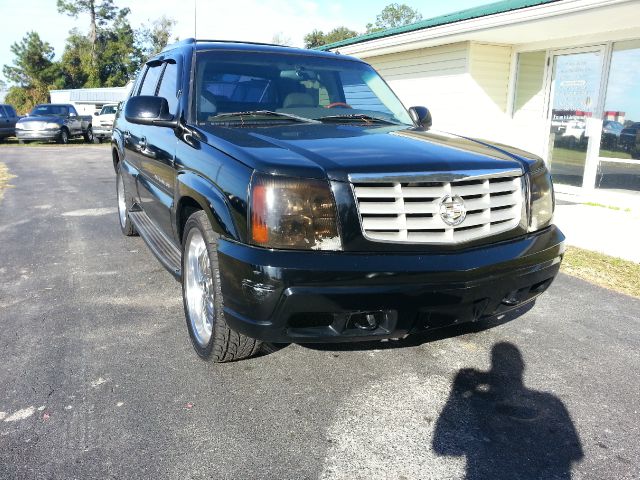 2002 Cadillac Escalade EXT Tech With Rear Entertainment