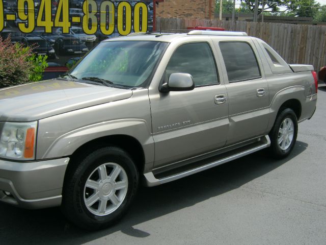 2002 Cadillac Escalade EXT Tech With Rear Entertainment