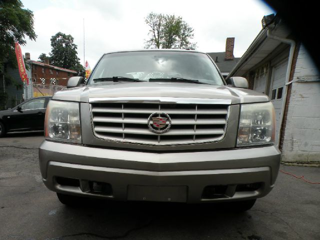 2002 Cadillac Escalade EXT Tech With Rear Entertainment