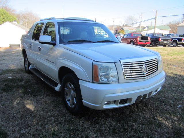 2002 Cadillac Escalade EXT Tech With Rear Entertainment