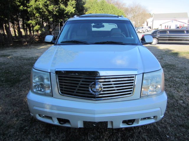 2002 Cadillac Escalade EXT Tech With Rear Entertainment