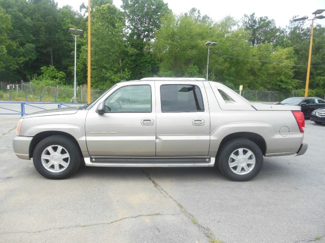 2002 Cadillac Escalade EXT Tech With Rear Entertainment