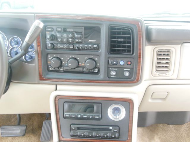 2002 Cadillac Escalade EXT Tech With Rear Entertainment