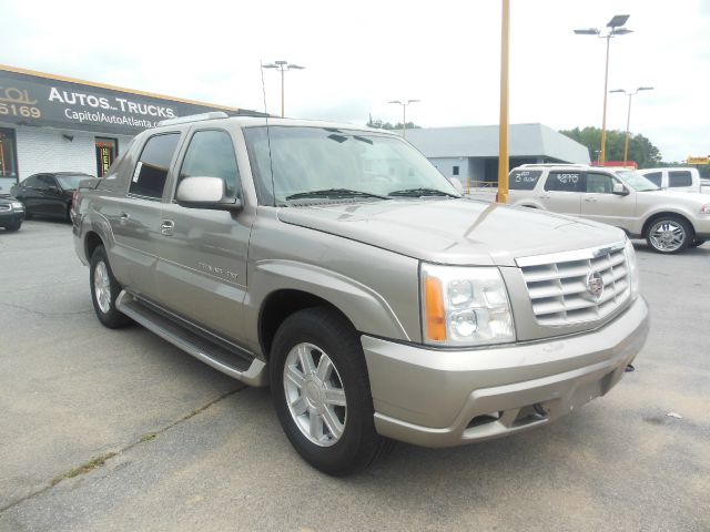 2002 Cadillac Escalade EXT Tech With Rear Entertainment