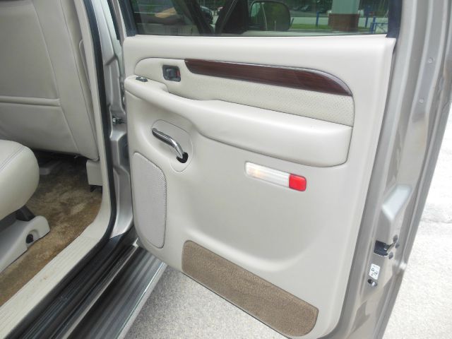 2002 Cadillac Escalade EXT Tech With Rear Entertainment