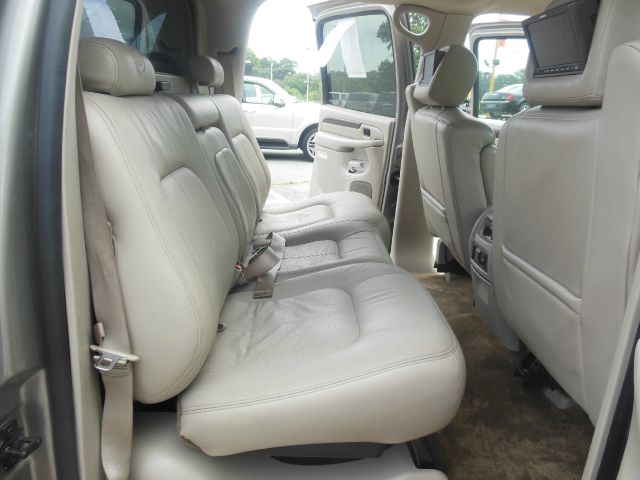 2002 Cadillac Escalade EXT Tech With Rear Entertainment