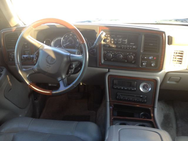 2002 Cadillac Escalade EXT Tech With Rear Entertainment