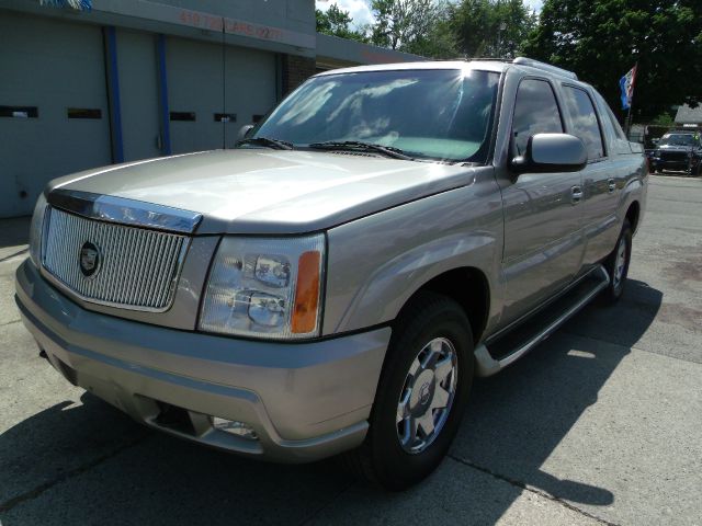 2002 Cadillac Escalade EXT Tech With Rear Entertainment