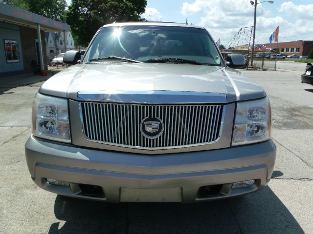 2002 Cadillac Escalade EXT Tech With Rear Entertainment