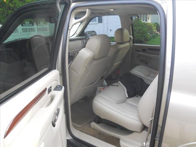 2003 Cadillac Escalade EXT Unknown