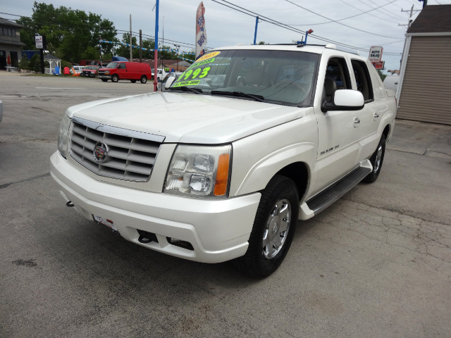 2003 Cadillac Escalade EXT Tech With Rear Entertainment