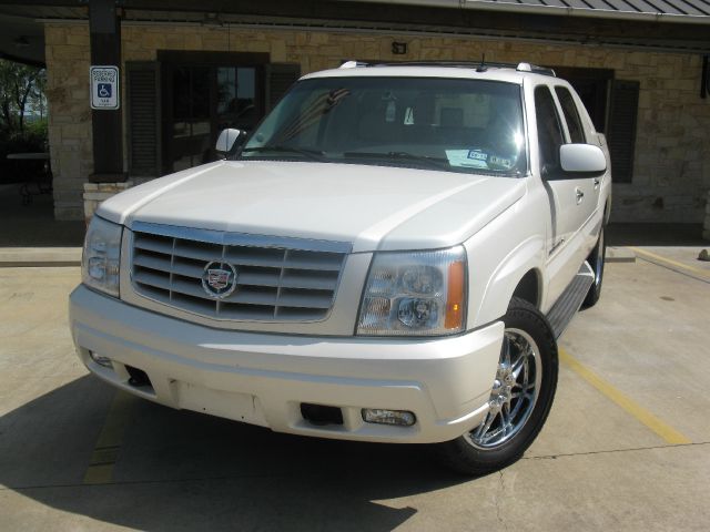 2003 Cadillac Escalade EXT Tech With Rear Entertainment