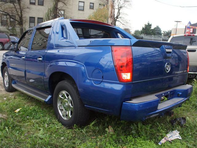 2003 Cadillac Escalade EXT Unknown