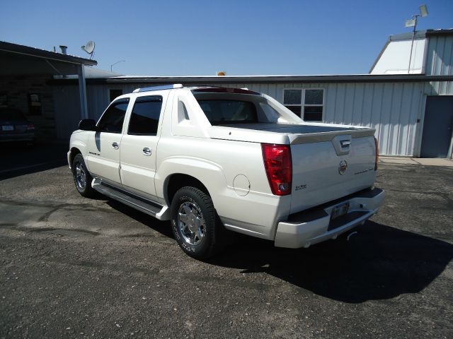 2004 Cadillac Escalade EXT XLT 4X4 Diesel BAD Credit OK