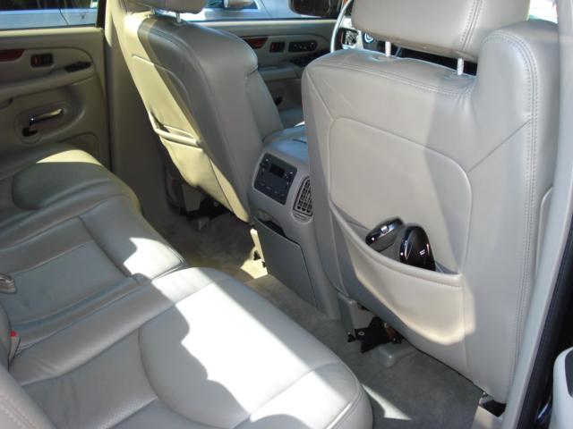 2004 Cadillac Escalade EXT Unknown