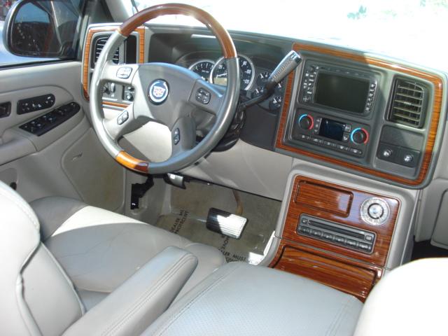 2004 Cadillac Escalade EXT Unknown