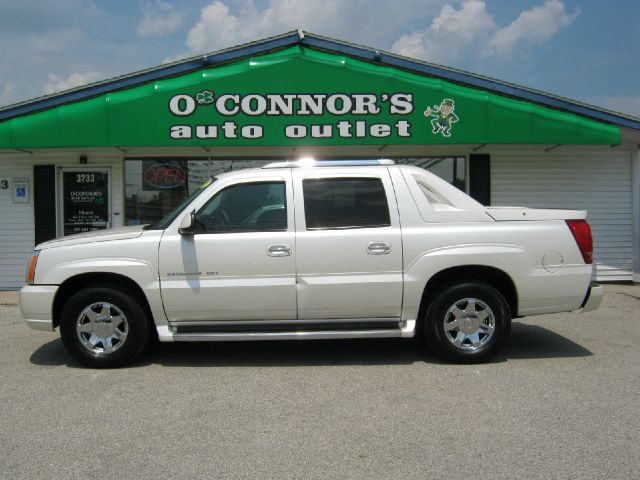 2004 Cadillac Escalade EXT Tech With Rear Entertainment