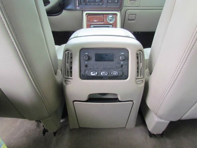 2005 Cadillac Escalade EXT Tech With Rear Entertainment