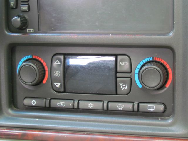 2005 Cadillac Escalade EXT Tech With Rear Entertainment