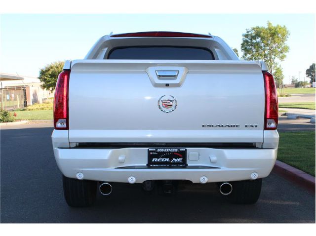 2007 Cadillac Escalade EXT Tech With Rear Entertainment