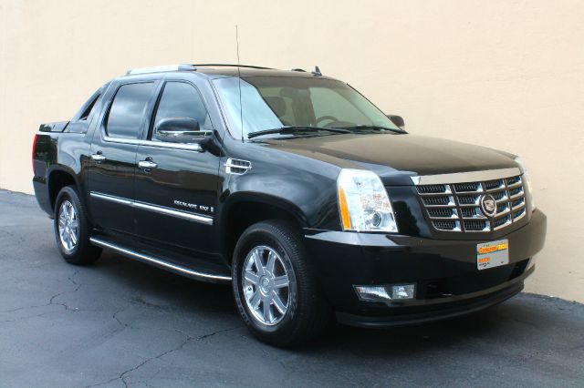 2007 Cadillac Escalade EXT Tech With Rear Entertainment