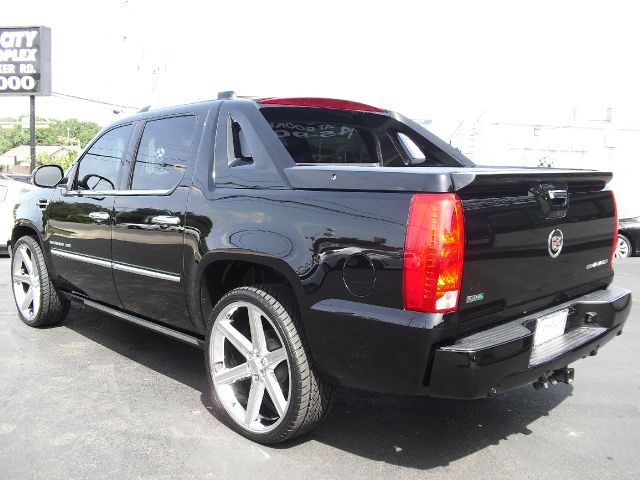 2010 Cadillac Escalade EXT Premium