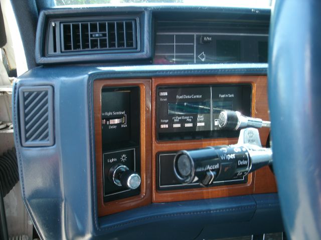 1990 Cadillac Fleetwood GT Premium