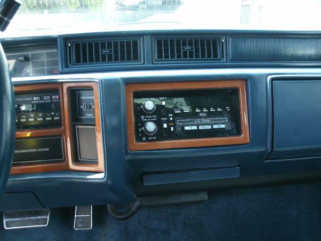 1990 Cadillac Fleetwood GT Premium