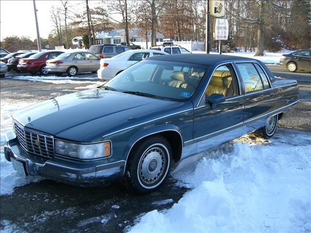 1994 Cadillac Fleetwood Base