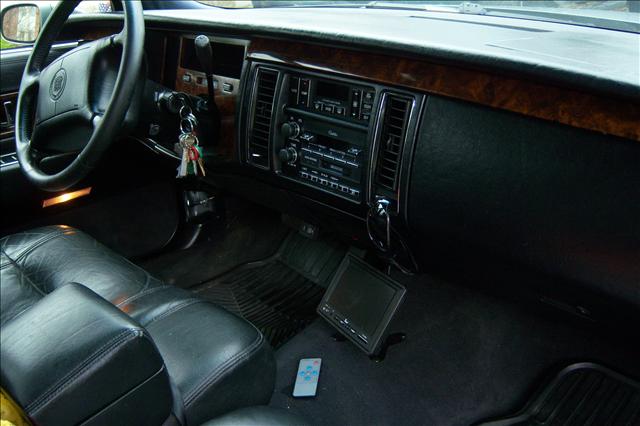 1995 Cadillac Fleetwood R350 4-matic