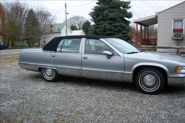 1995 Cadillac Fleetwood R350 4-matic