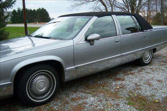 1995 Cadillac Fleetwood R350 4-matic