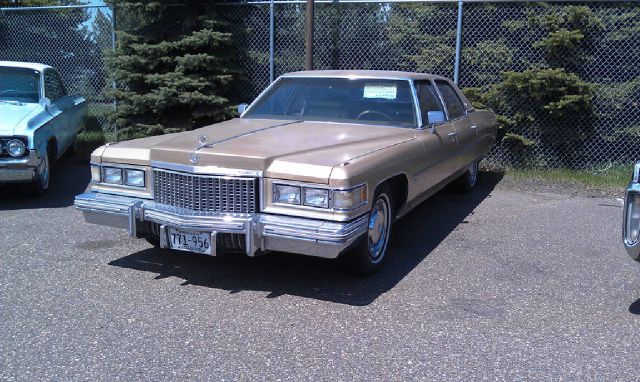 1975 Cadillac fleetwood brougham Unknown